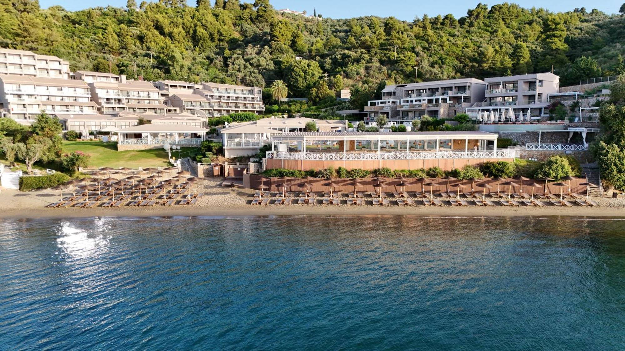 Kassandra Bay Resort, Suites & Spa Katsaros  Exterior photo